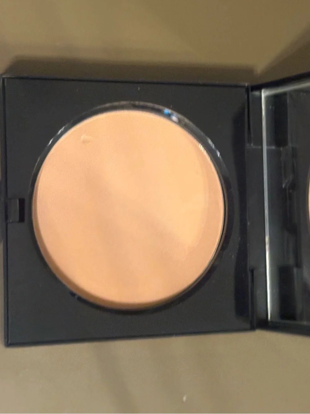 Bobbi Brown Pressed Powder in Basic Brown 🌵#4